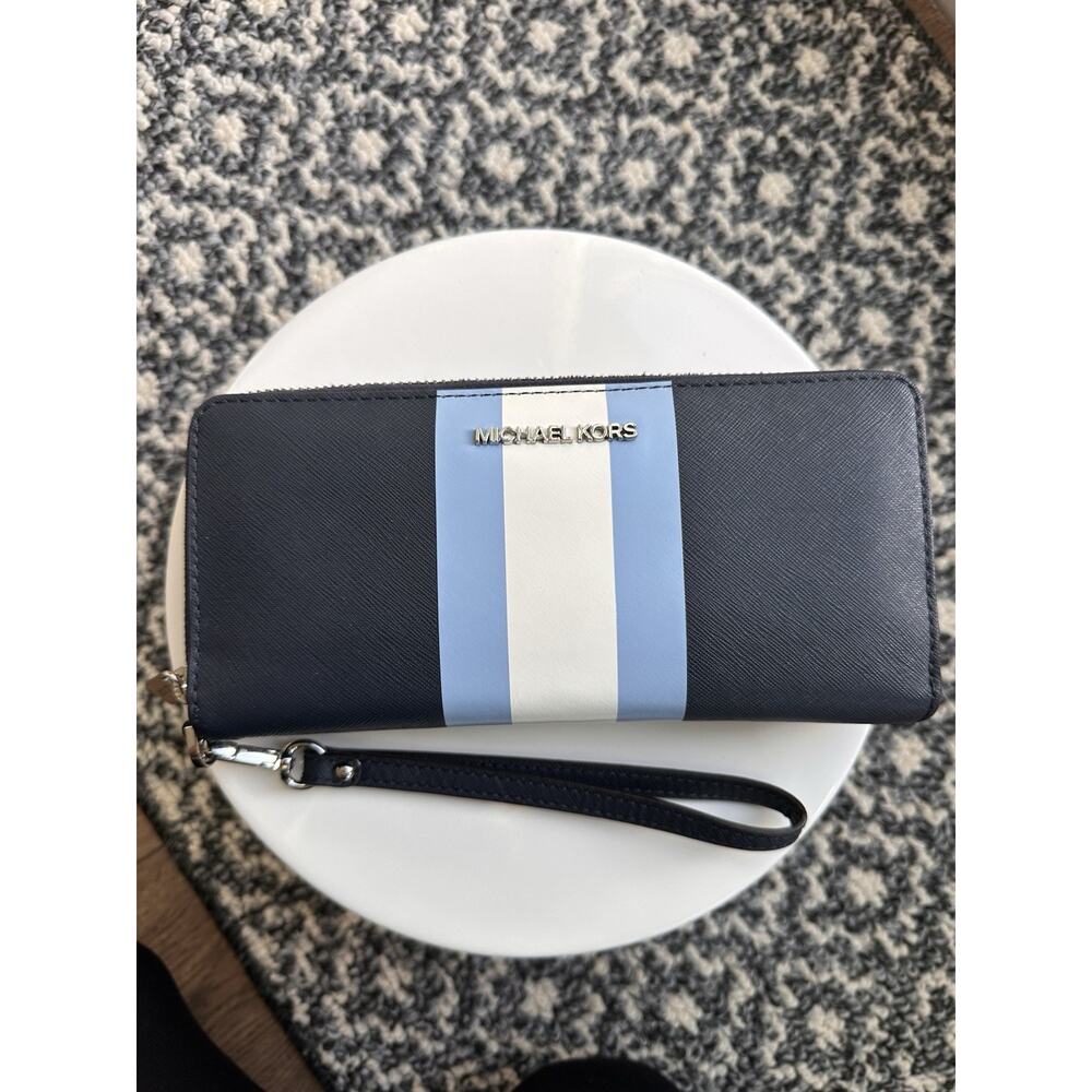 Michael Kors Navy Wallet Center Stripe Wristlet Strap Zip Around 8.25”x4.5”x1.5”